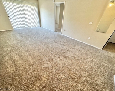 8070 W Russell Road - Photo Thumbnail 2