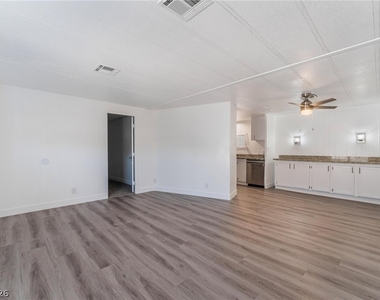 280 Sir Phillip Street - Photo Thumbnail 26