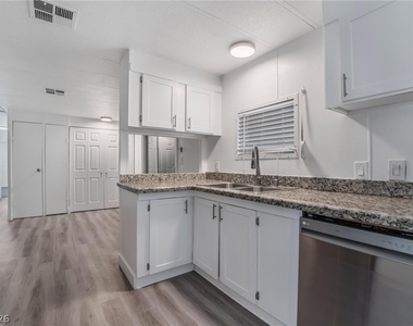 280 Sir Phillip Street - Photo Thumbnail 31
