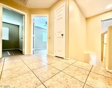 10256 Missouri Meadows Street - Photo Thumbnail 14