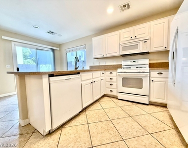 10256 Missouri Meadows Street - Photo Thumbnail 2