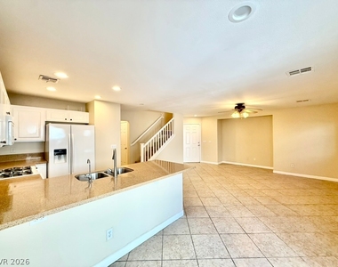 10256 Missouri Meadows Street - Photo Thumbnail 4