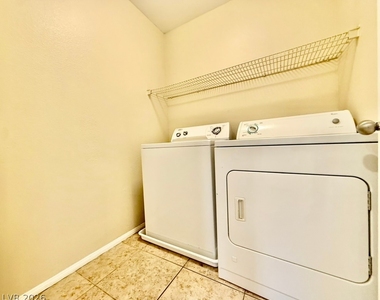 10256 Missouri Meadows Street - Photo Thumbnail 9