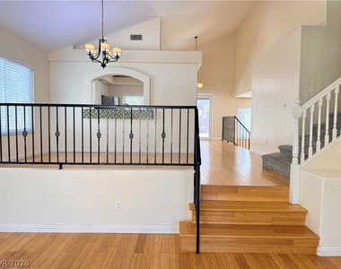 287 Helmsdale Drive - Photo Thumbnail 4