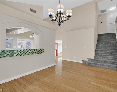 287 Helmsdale Drive - Photo Thumbnail 6