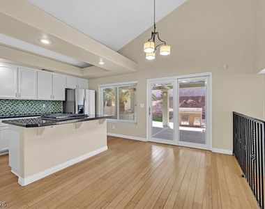 287 Helmsdale Drive - Photo Thumbnail 8