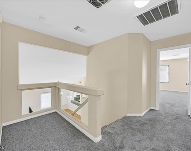 287 Helmsdale Drive - Photo Thumbnail 19