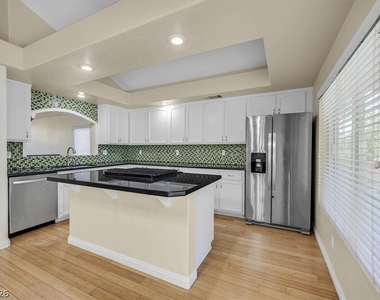 287 Helmsdale Drive - Photo Thumbnail 9