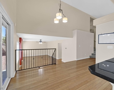 287 Helmsdale Drive - Photo Thumbnail 7