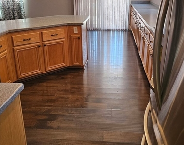 11077 Village Crest Lane - Photo Thumbnail 5