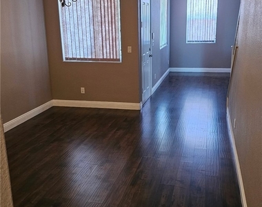 11077 Village Crest Lane - Photo Thumbnail 8