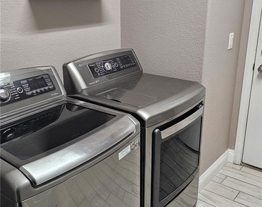 11077 Village Crest Lane - Photo Thumbnail 22
