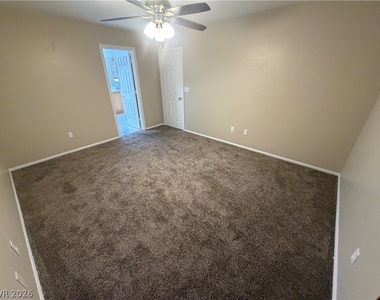3528 Laguna Veneta Avenue - Photo Thumbnail 30