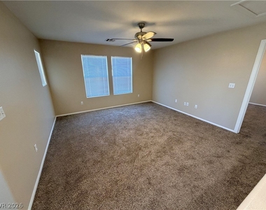 3528 Laguna Veneta Avenue - Photo Thumbnail 45