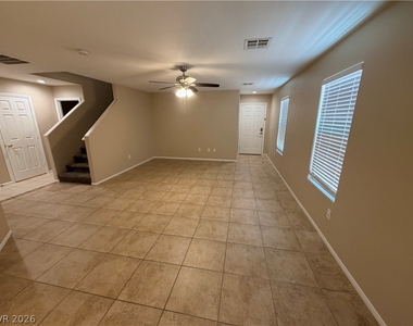3528 Laguna Veneta Avenue - Photo Thumbnail 6