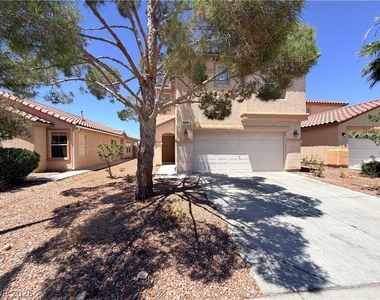 3528 Laguna Veneta Avenue - Photo Thumbnail 2