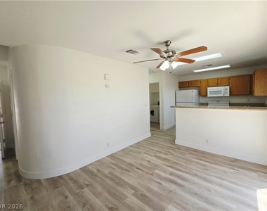 7201 Scenic Desert Court - Photo Thumbnail 2