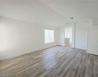 7201 Scenic Desert Court - Photo Thumbnail 21