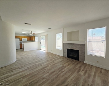 7201 Scenic Desert Court - Photo Thumbnail 10