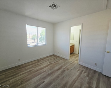 7201 Scenic Desert Court - Photo Thumbnail 33