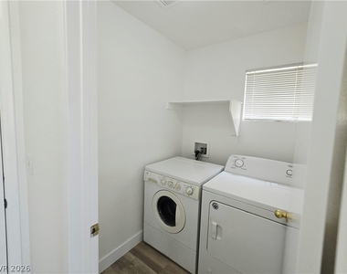 7201 Scenic Desert Court - Photo Thumbnail 9