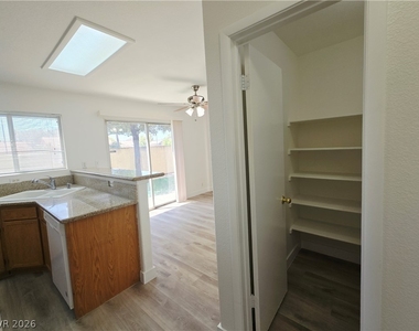 7201 Scenic Desert Court - Photo Thumbnail 6