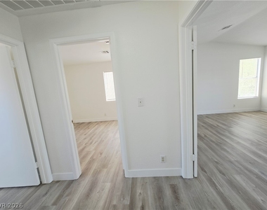7201 Scenic Desert Court - Photo Thumbnail 25