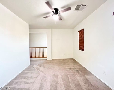 11143 Ranch Valley Street - Photo Thumbnail 10