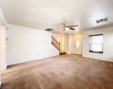 11143 Ranch Valley Street - Photo Thumbnail 2
