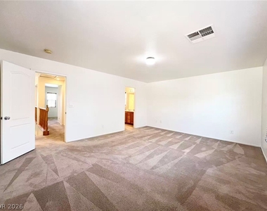 11143 Ranch Valley Street - Photo Thumbnail 13
