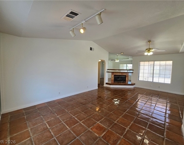 1421 Santa Margarita - Photo Thumbnail 7