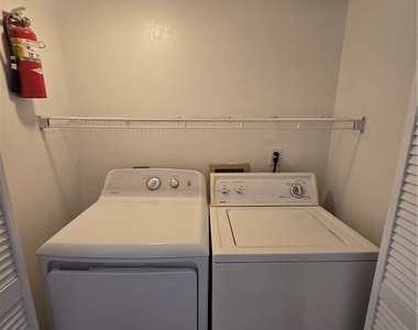 1421 Santa Margarita - Photo Thumbnail 24