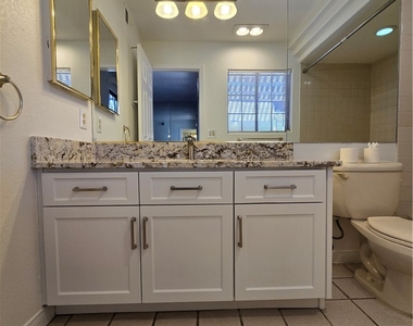 1421 Santa Margarita - Photo Thumbnail 20