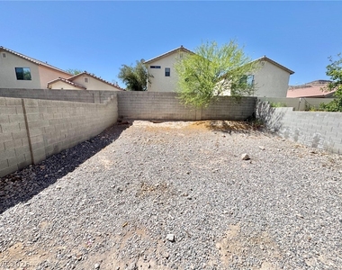 9679 Brooks Lake Avenue - Photo Thumbnail 33