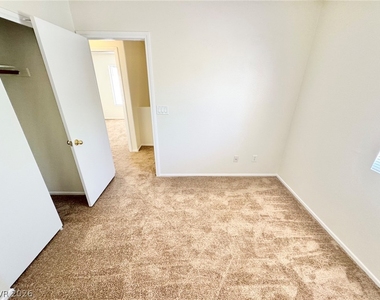9679 Brooks Lake Avenue - Photo Thumbnail 20