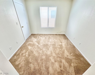 9679 Brooks Lake Avenue - Photo Thumbnail 14