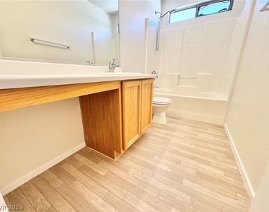 9679 Brooks Lake Avenue - Photo Thumbnail 12