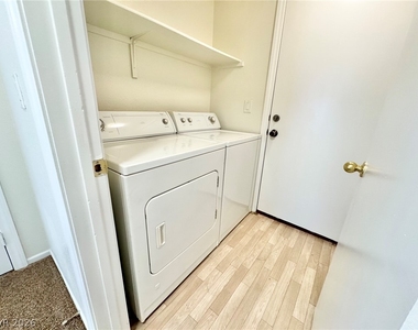 9679 Brooks Lake Avenue - Photo Thumbnail 16
