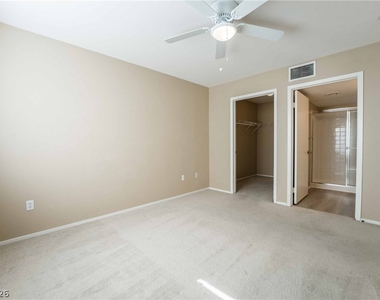 1908 Villa Palms Court - Photo Thumbnail 15
