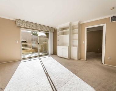 1908 Villa Palms Court - Photo Thumbnail 10
