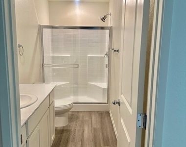 9469 Peaceful River Avenue - Photo Thumbnail 17