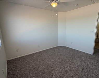 2424 Predera Avenue - Photo Thumbnail 26