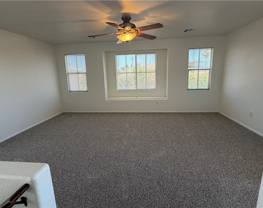 2424 Predera Avenue - Photo Thumbnail 18