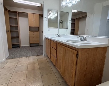 2424 Predera Avenue - Photo Thumbnail 34