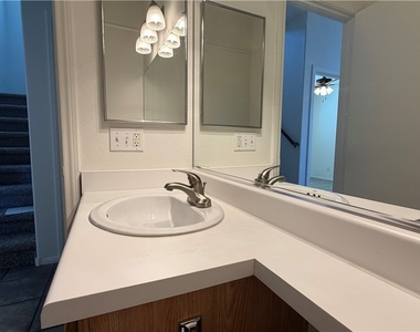 2424 Predera Avenue - Photo Thumbnail 17