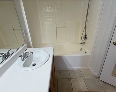 2424 Predera Avenue - Photo Thumbnail 33