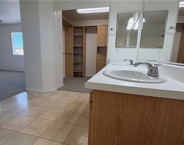 2424 Predera Avenue - Photo Thumbnail 35