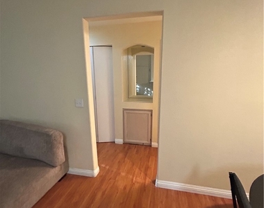 5415 W Harmon Avenue - Photo Thumbnail 4