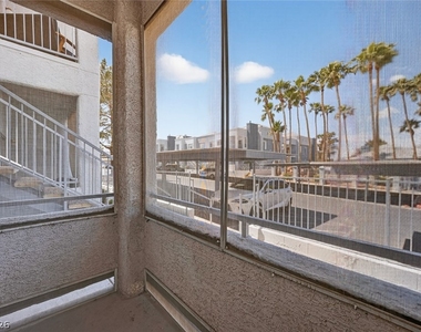 2201 Ramsgate Drive - Photo Thumbnail 7