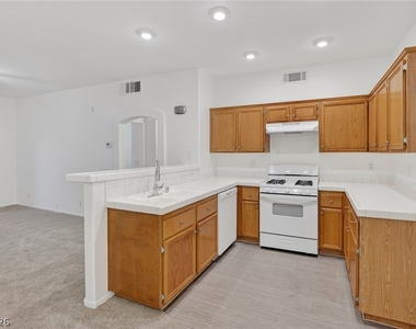 2201 Ramsgate Drive - Photo Thumbnail 16